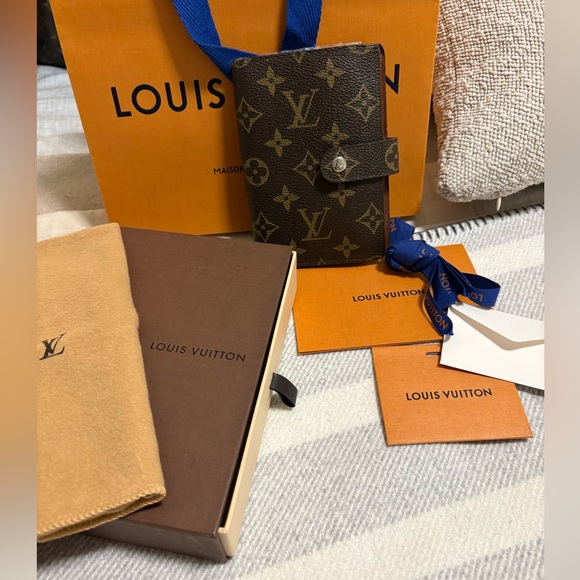 AUTHENTIC Louis Vuitton Monogram Brown and Gold Wallet - Picture 13 of 15